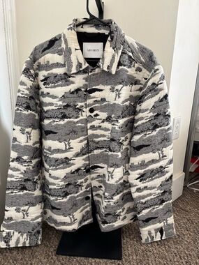 Les Deux Gray & White Patterned Quilted Jacket